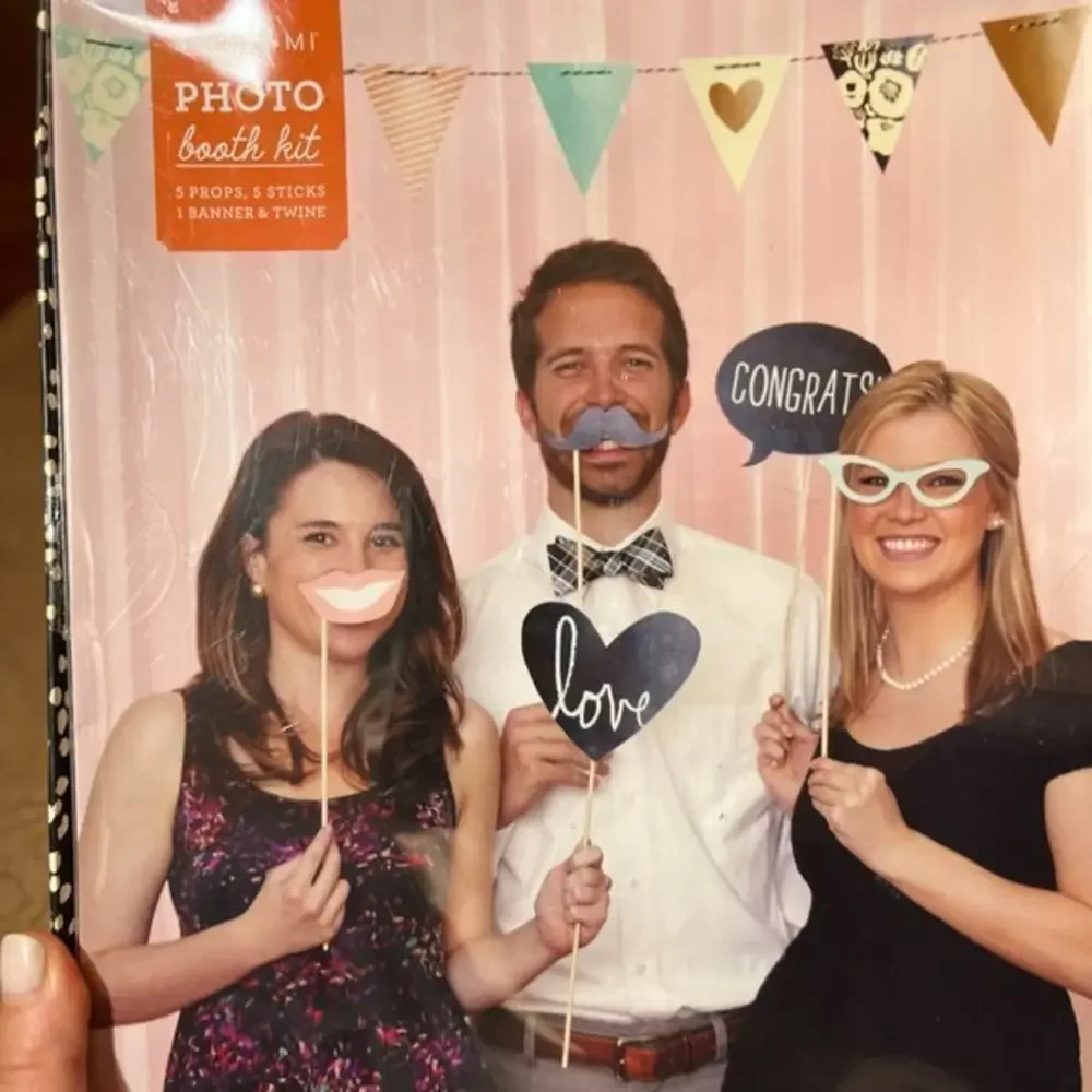 Photo Booth / Picture Taking Kit / Props for Photos (new)‎ (xlist)/party sup)